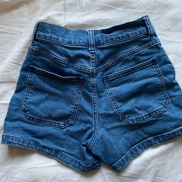 High rise denim shorts - Picture 2 of 4